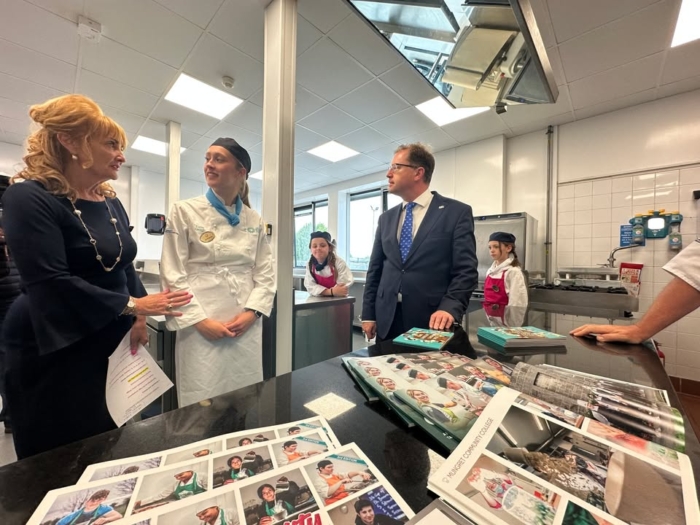 #ThrowbackTuesday to this memorable moment when we welcomed Minister for Further and Higher Education James Lawless TD to our College of Further Education and Training Hospitality Campus in Roxboro, Limerick!
From campus tours to chats with learners, the Minister got a real taste of the talent, training, and success driving our award-winning campus which is a European Centre of Excellence and proud to be shaping the future of hospitality training! 
Read the full story here: bit.ly/4kIgOZo
#CollegeofFET #MultiCampus #FindTheBestInYou #FindTheFETExcellenceInYou